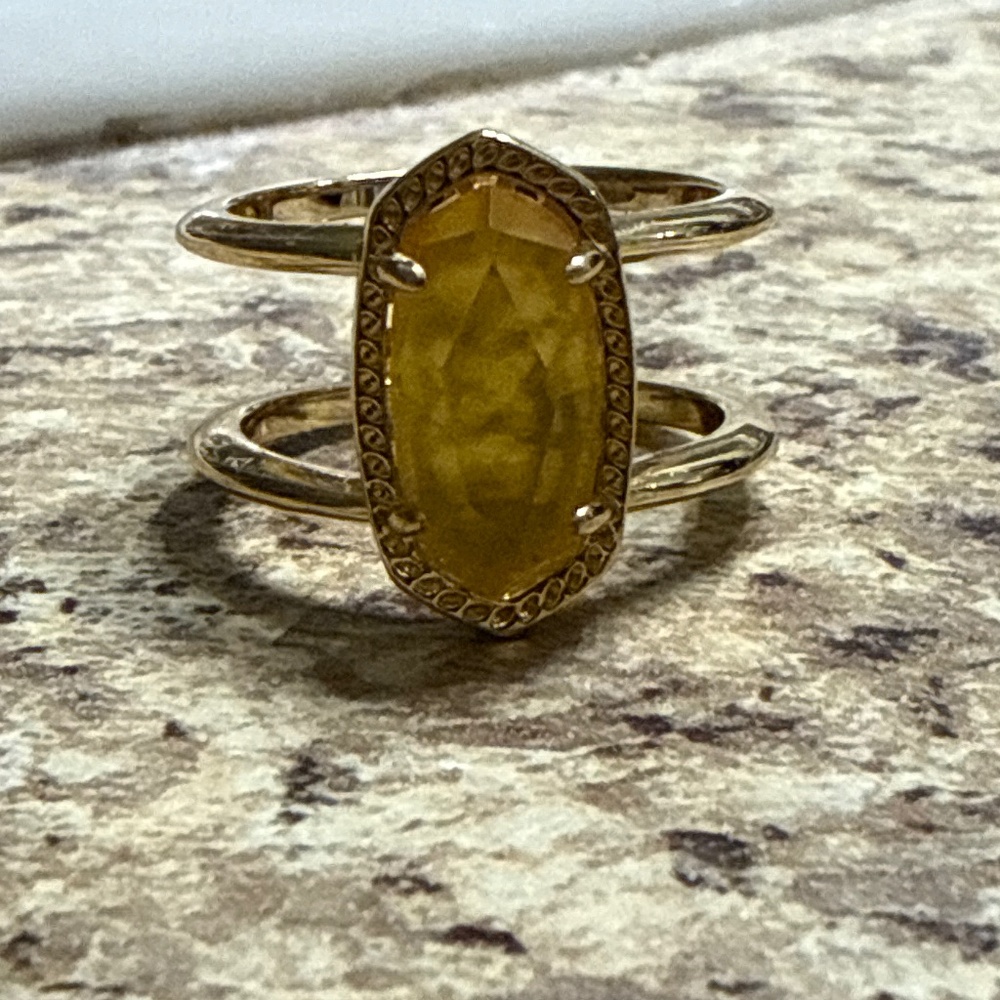 Beautiful Kendra Scott Citrine ring size 8